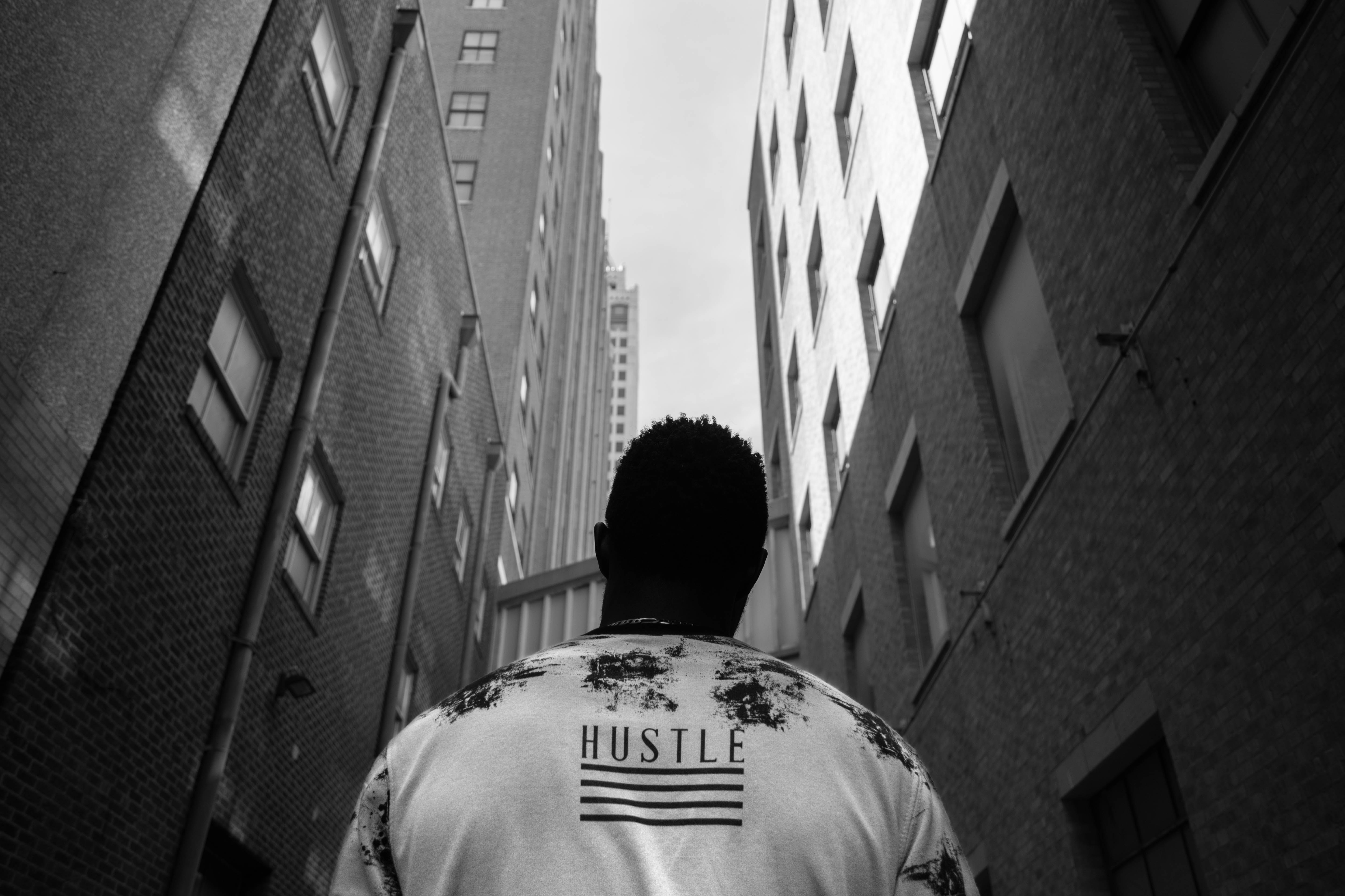 alekzan-powell-352380-unsplash